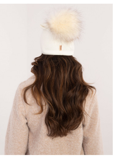 Smotanovo biela čiapka