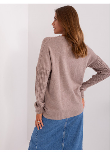 Kapučínovo hnedý pulóver