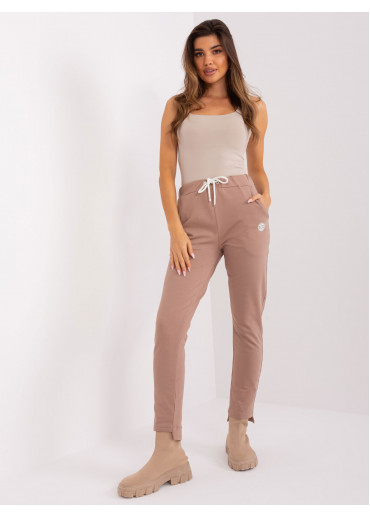 Béžovo hnedé tepláky