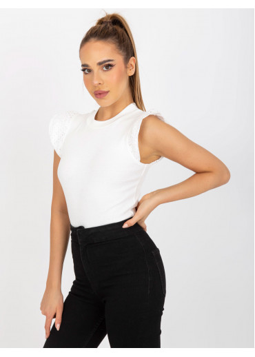Smotanovo biele tričko s čipkovanými rukávmi