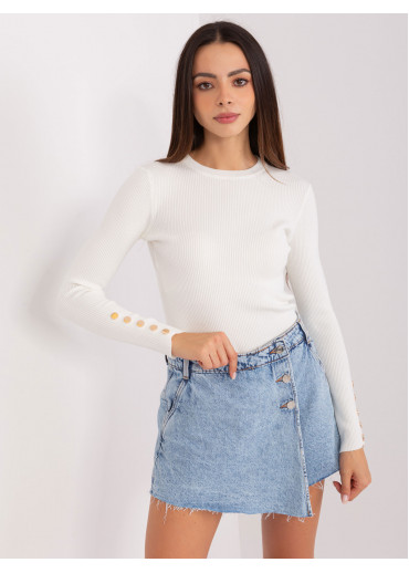 Smotanovo biely pulóver