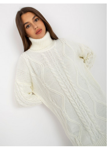 Smotanovo biely dlhý rolák