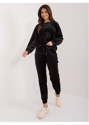 Čierna tepláková súprava