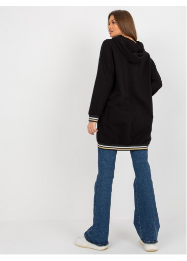 Čierna predĺžená mikina