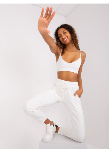 Smotanovo biele tepláky