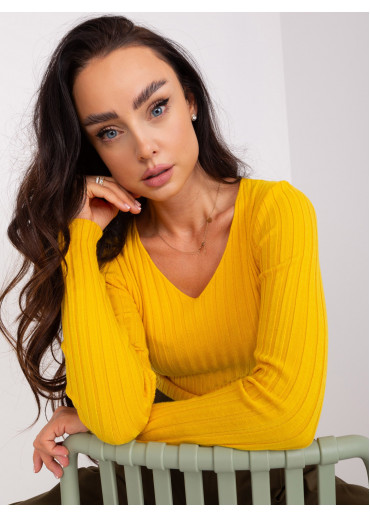 Žlté tričko s dlhým rukávom