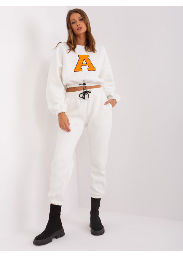 Smotanovo biela tepláková súprava