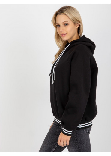 Čierna mikina s kapucňou