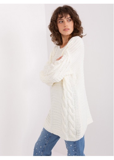 Smotanovo biely pletený pulóver