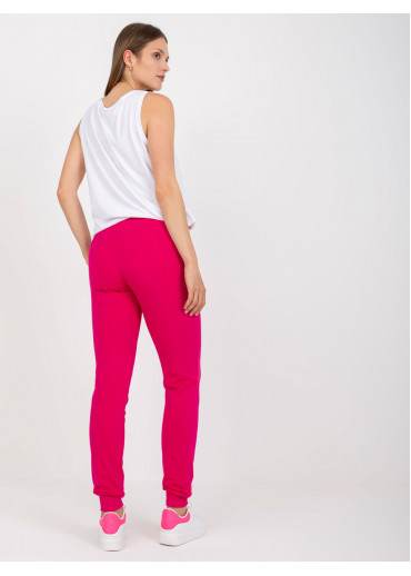 Ružový top a tepláky