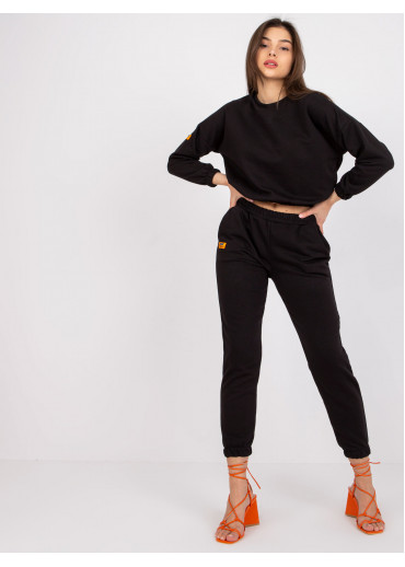 Čierna tepláková súprava