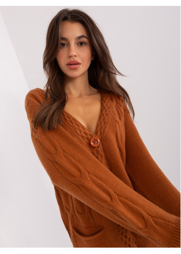 Karamelovo hnedý sveter