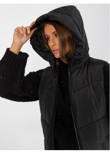 Čierna dlhá prešívaná vesta