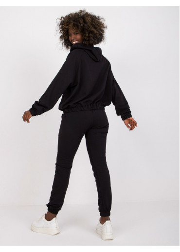 Čierna tepláková súprava