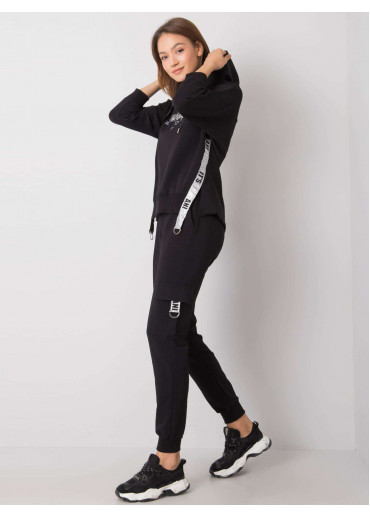 Čierna tepláková súprava