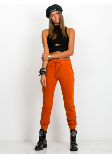 Karamelovo hnedé tepláky