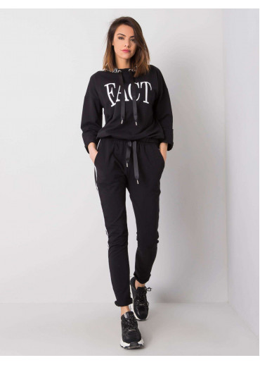 Čierna tepláková súprava