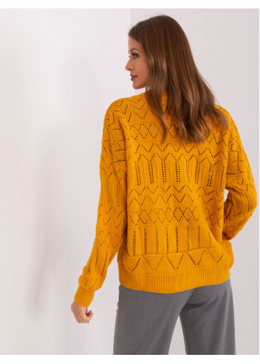 Karamelovo hnedý sveter