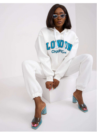 Smotanovo biela tepláková súprava