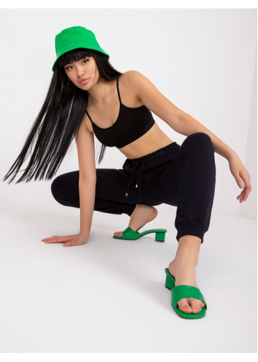 Tmavomodré tepláky