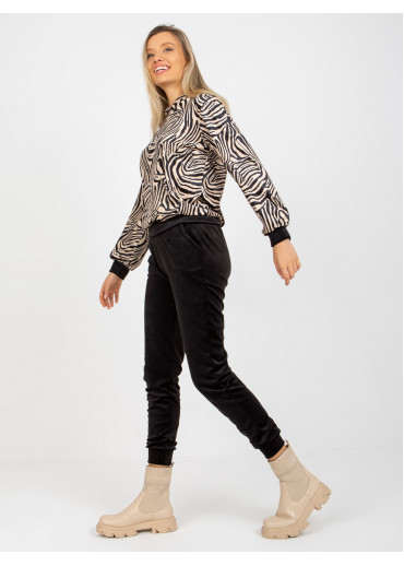 Čierna tepláková súprava