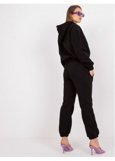 Čierna tepláková súprava