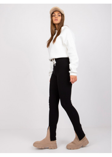 Smotanovo biela mikina s kapucňou