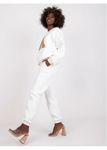 Smotanovo biela tepláková súprava