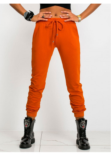 Karamelovo hnedé tepláky