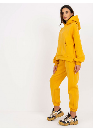 Karamelovo hnedá tepláková súprava