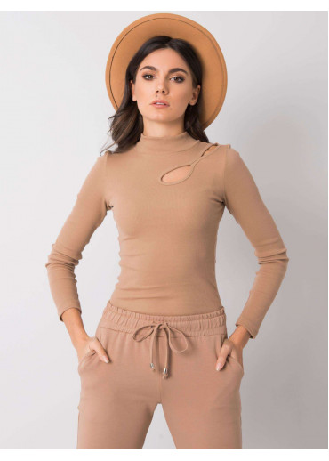 Kapučínovo hnedé tričko so stojačikom