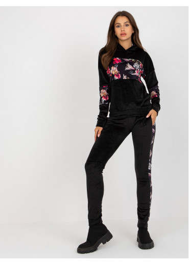 Čierna tepláková súprava