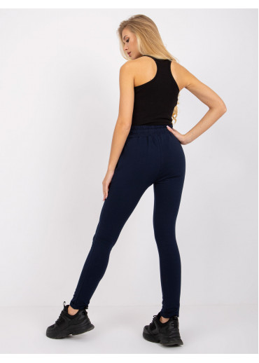 Tmavomodré tepláky