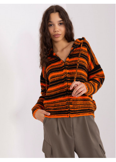 Oranžový sveter s kapucňou