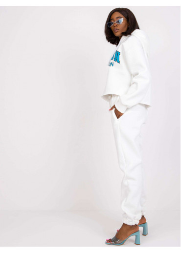 Smotanovo biela tepláková súprava