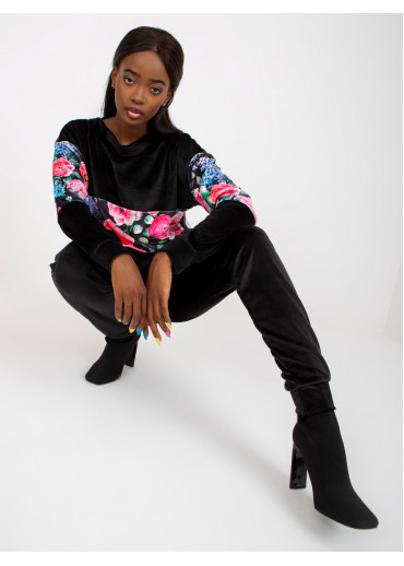 Čierna tepláková súprava