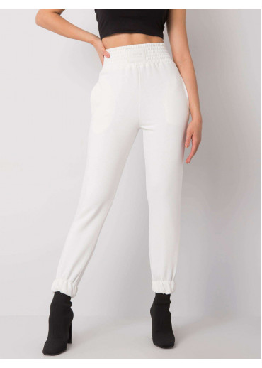 Smotanovo biele tepláky