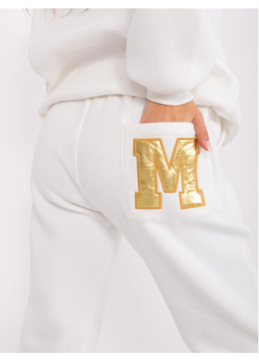 Smotanovo biela tepláková súprava