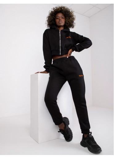 Čierna tepláková súprava