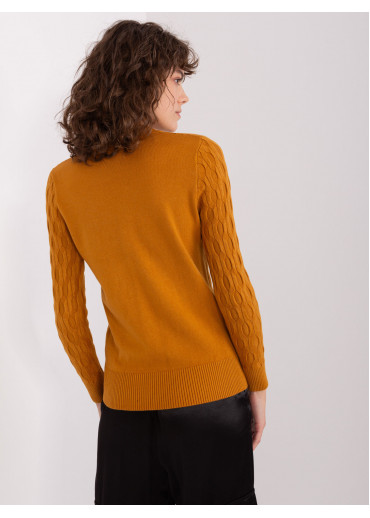 Karamelovo hnedý pulóver