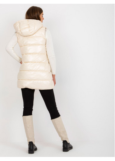 Smotanovo biela prešívaná vesta