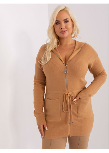 Hnedý sveter s kapucňou