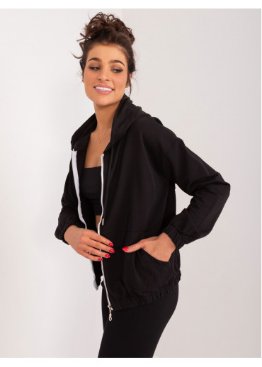 Čierna mikina s kapucňou