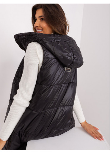 Čierna prešívaná vesta