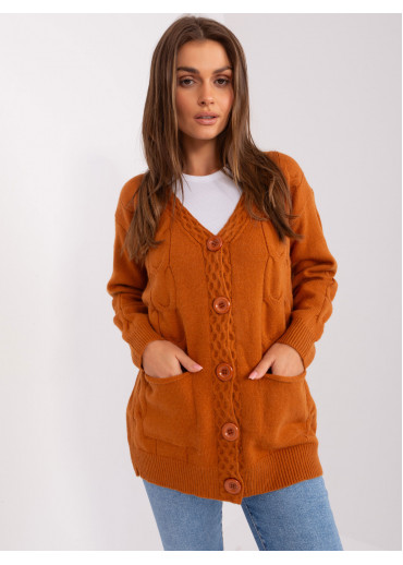 Karamelovo hnedý sveter