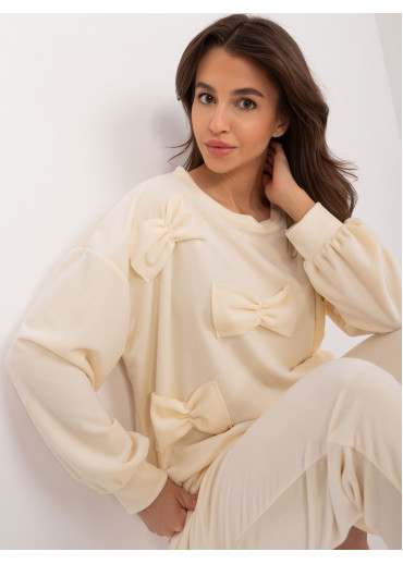 Smotanovo biela tepláková súprava