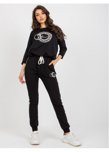 Čierna tepláková súprava