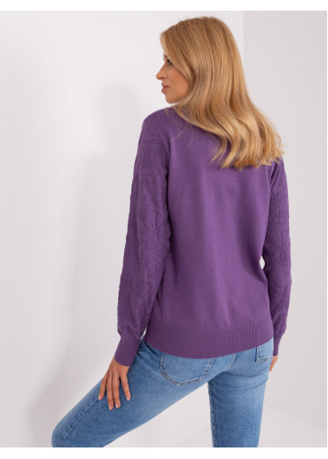Fialový pulóver