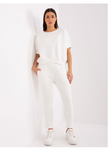 Smotanovo biely teplákový komplet