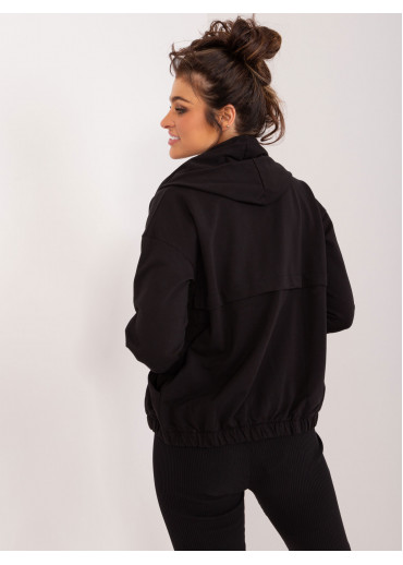 Čierna mikina s kapucňou